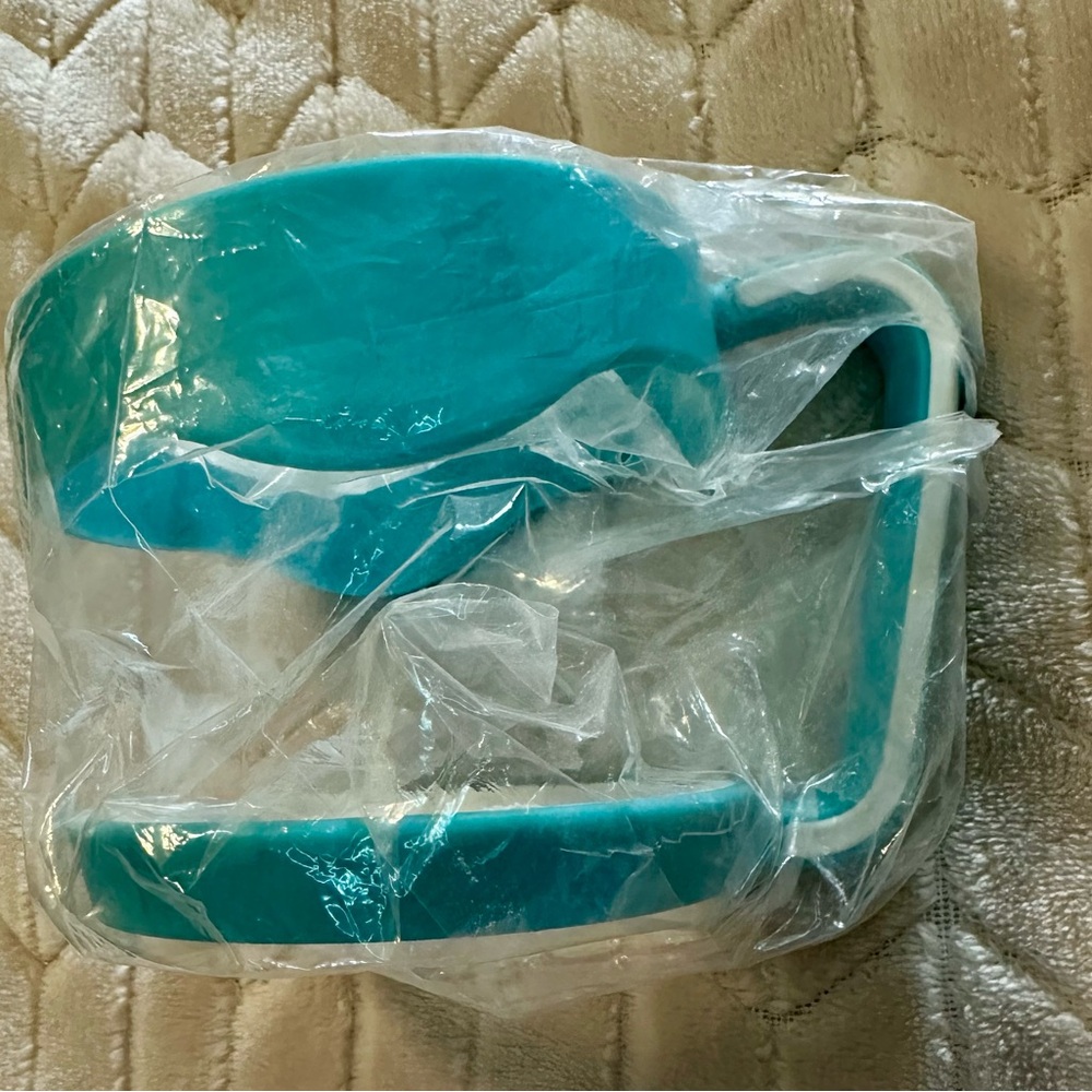 Teal and White Tumbler Handle Attachment